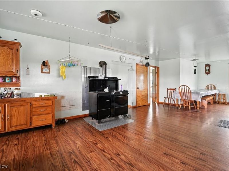 2393 Stanhope Kelloggsville Road, Dorset, OH 44032 Photo 12