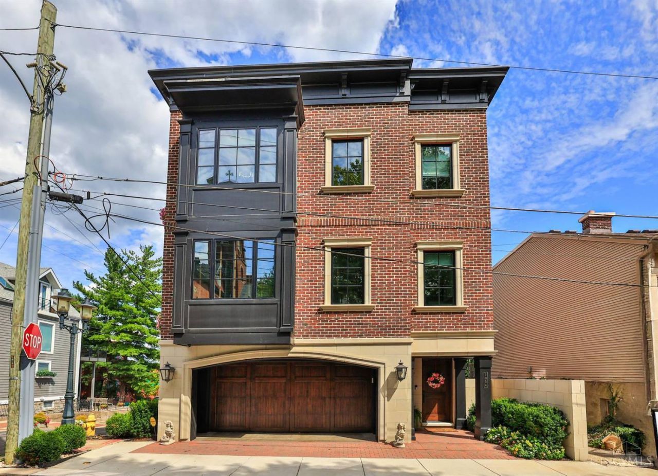 1054 St Paul Place, Cincinnati, OH 45202 Main Photo