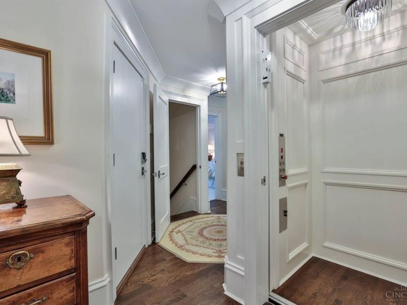 1054 St Paul Place, Cincinnati, OH 45202 Photo 6