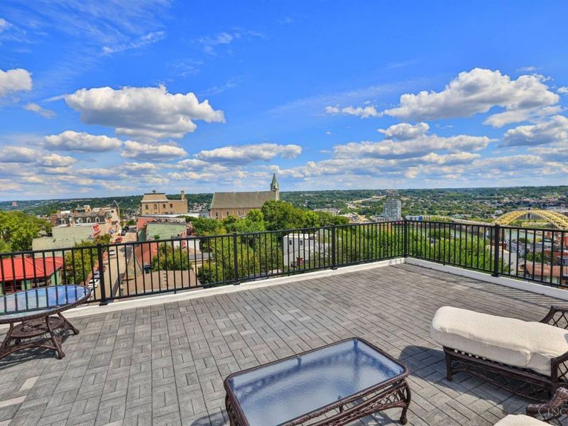 1054 St Paul Place, Cincinnati, OH 45202 Photo 70