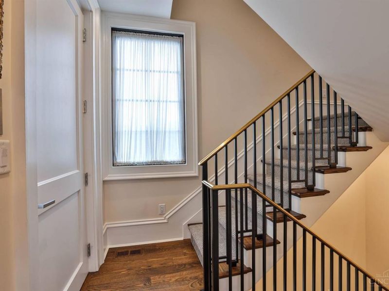 1054 St Paul Place, Cincinnati, OH 45202 Photo 77