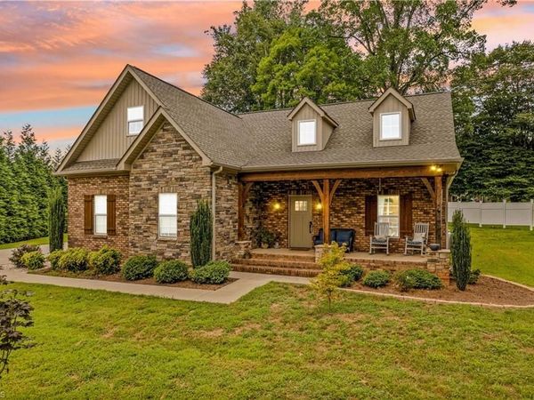 178 Nellwood Court, Mocksville, NC 27028