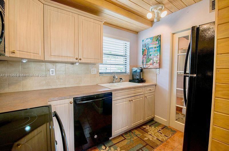 87465 Old Highway, Unit 218, Islamorada, FL 33036 Photo