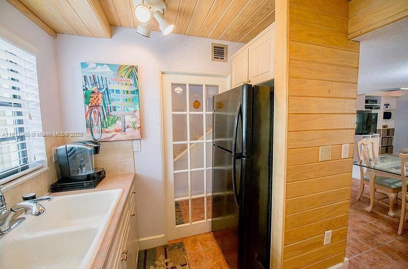 87465 Old Highway, Unit 218, Islamorada, FL 33036 Photo