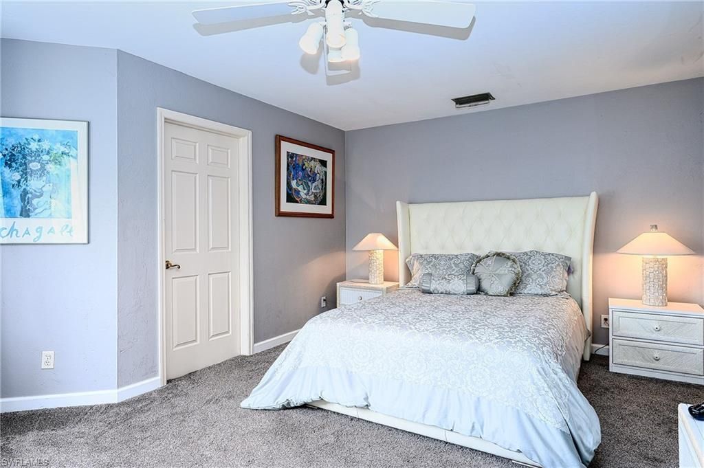 559 Beachwalk Cir, Unit U204, Naples, FL 34108 Photo