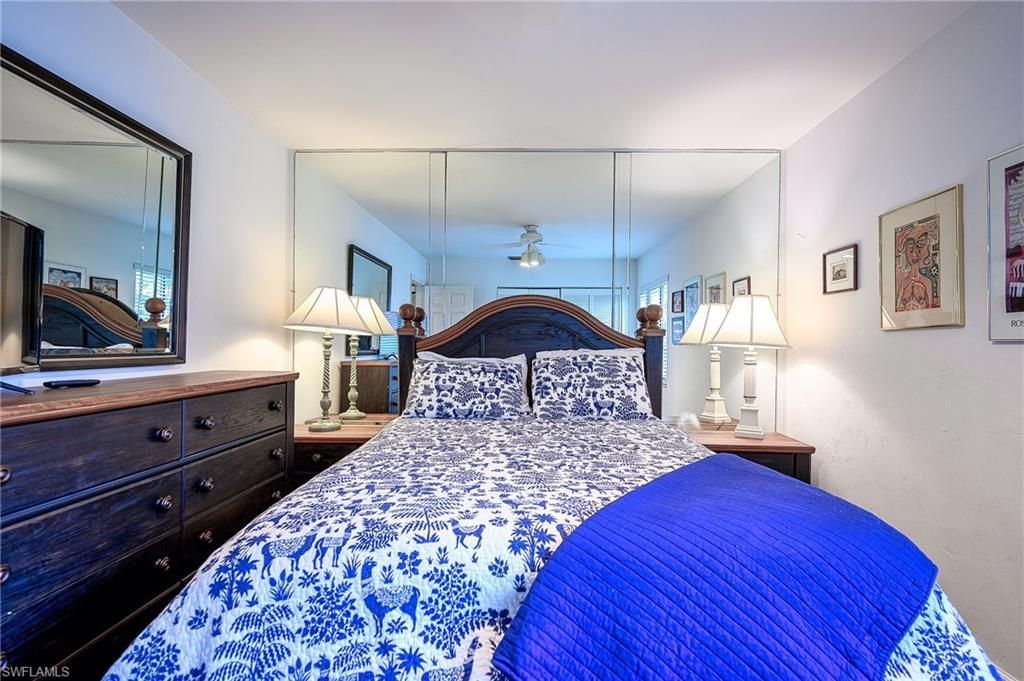 559 Beachwalk Cir, Unit U204, Naples, FL 34108 Photo