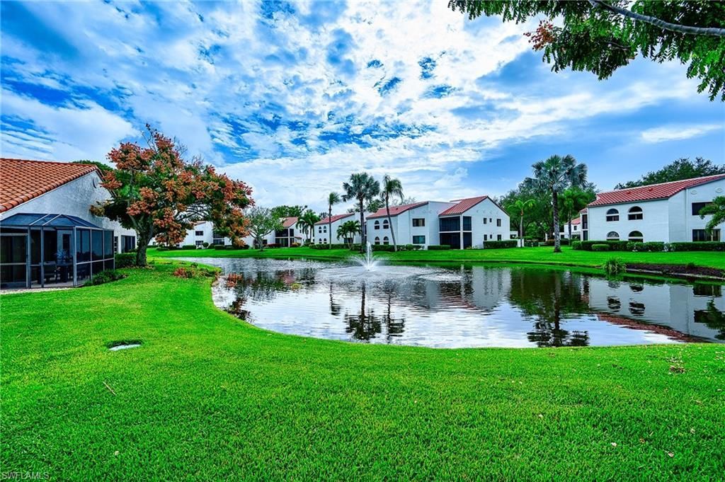 559 Beachwalk Cir, Unit U204, Naples, FL 34108 Photo