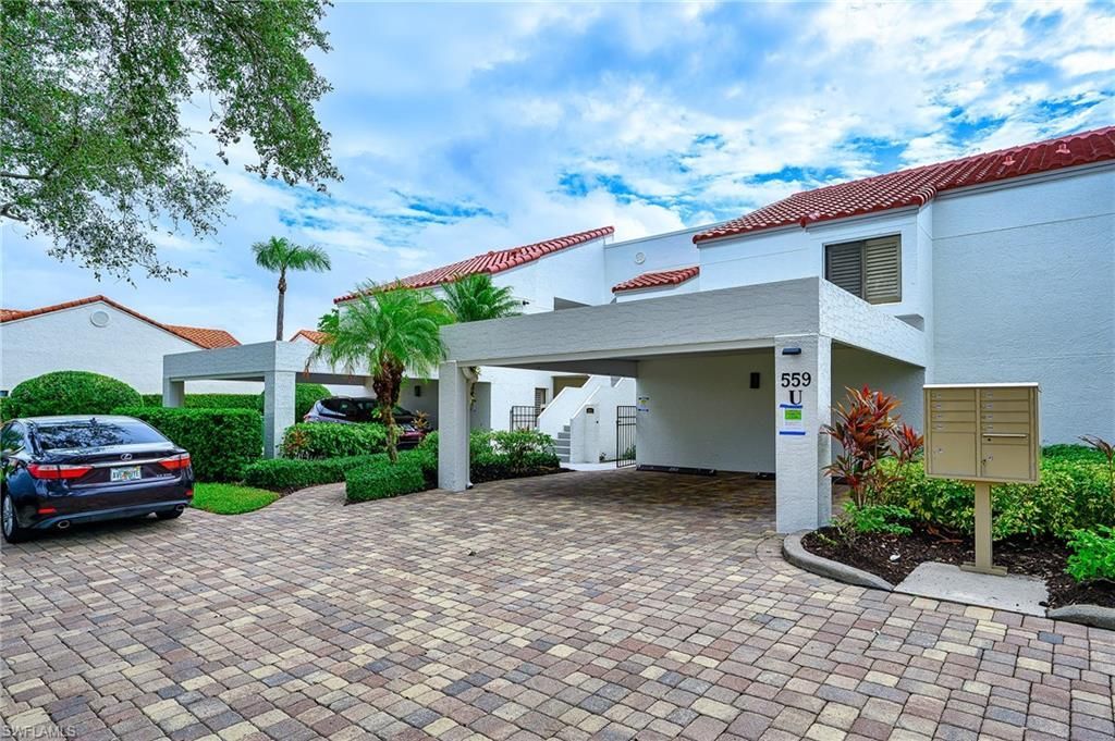 559 Beachwalk Cir, Unit U204, Naples, FL 34108 Photo