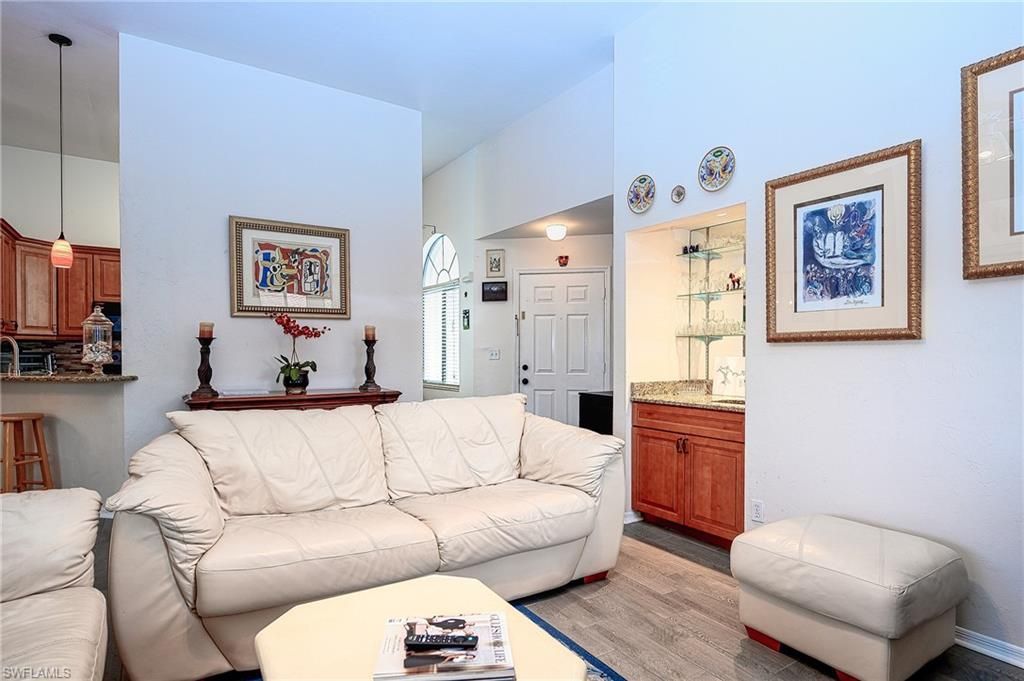 559 Beachwalk Cir, Unit U204, Naples, FL 34108 Photo