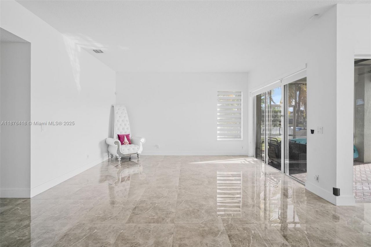 13398 SW 28th St, Miramar, FL 33027 Photo