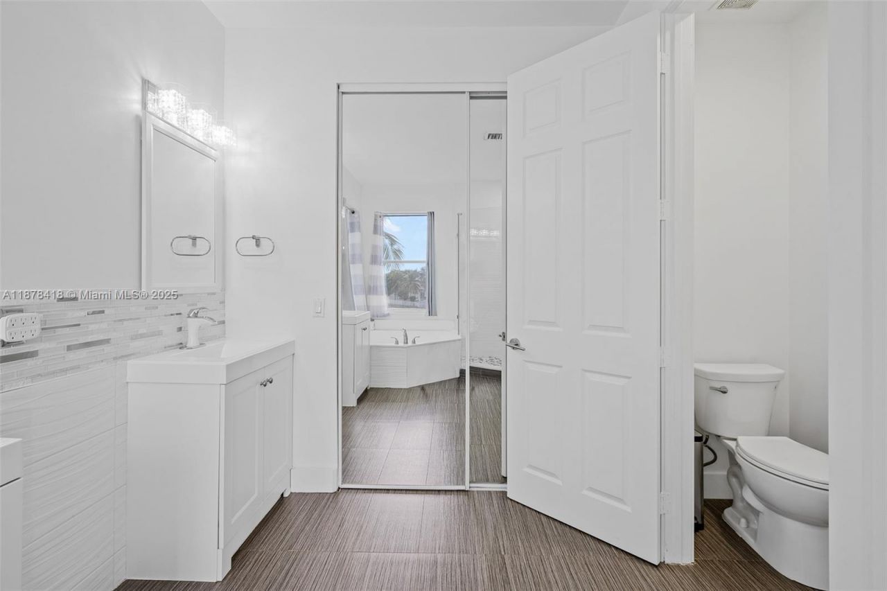 13398 SW 28th St, Miramar, FL 33027 Photo