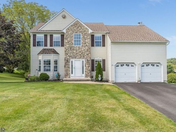 21 Olde Forge, Oxford, NJ 07863