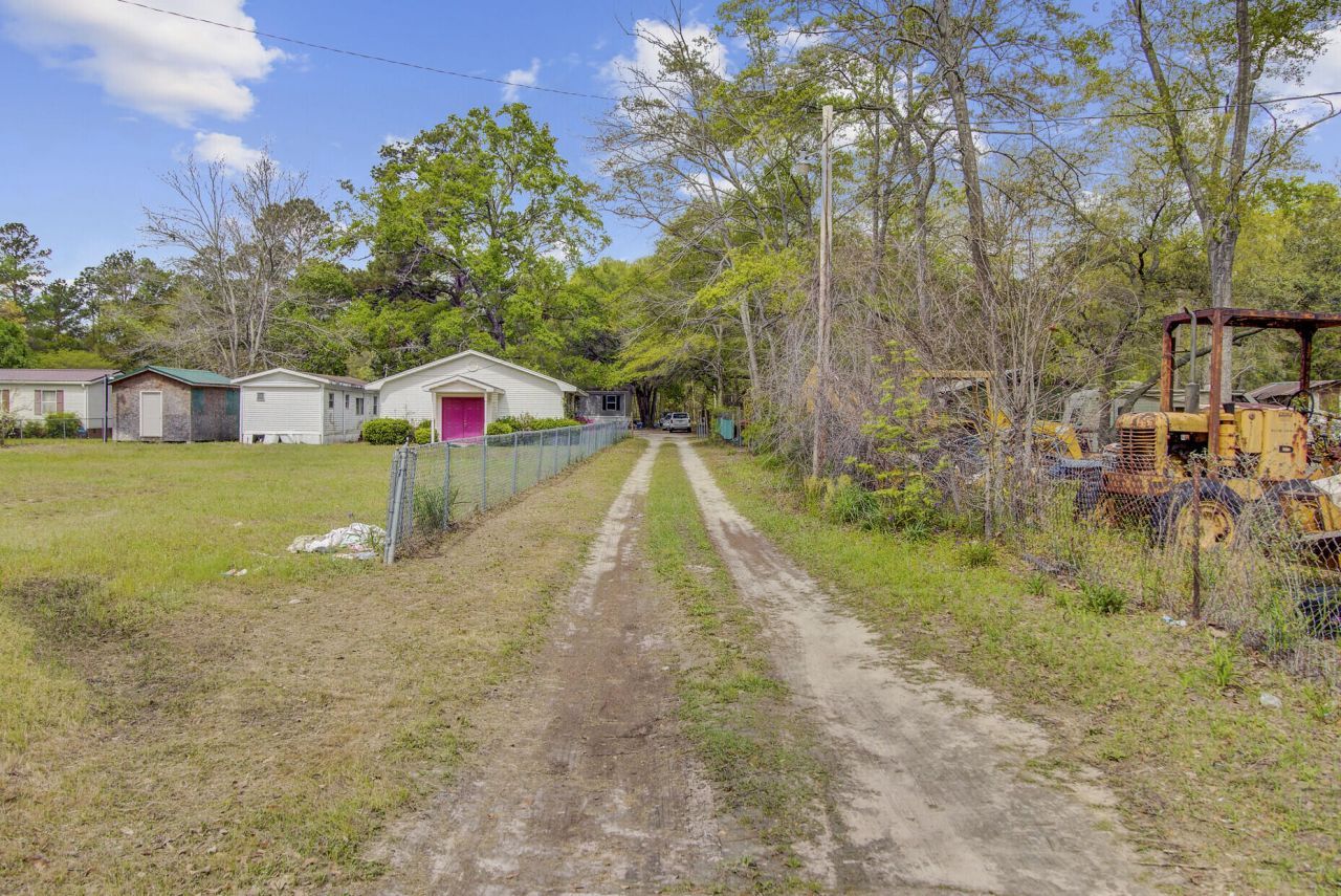 2659 Sidneys Road Photo 4