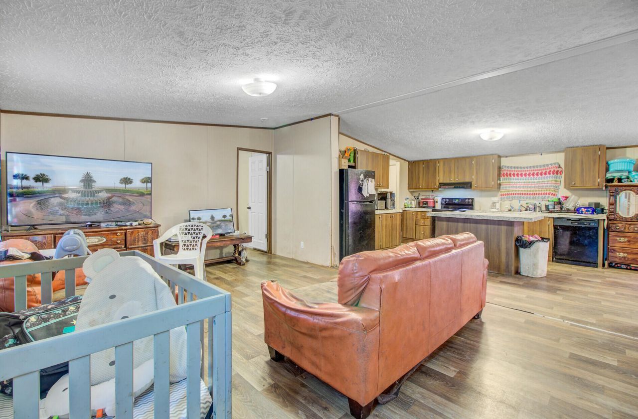 2659 Sidneys Road Photo 6