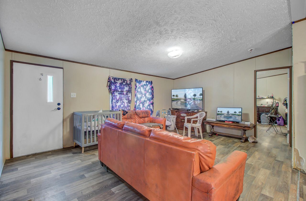 2659 Sidneys Road Photo 7