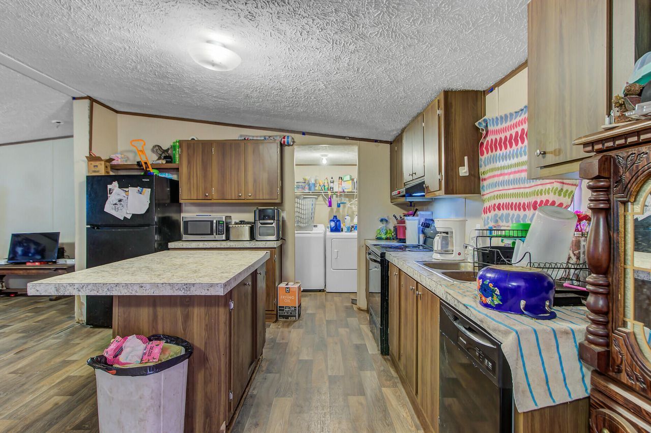 2659 Sidneys Road Photo 9