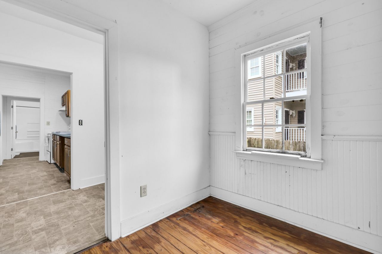 66 1/2 Lee Street Photo 11