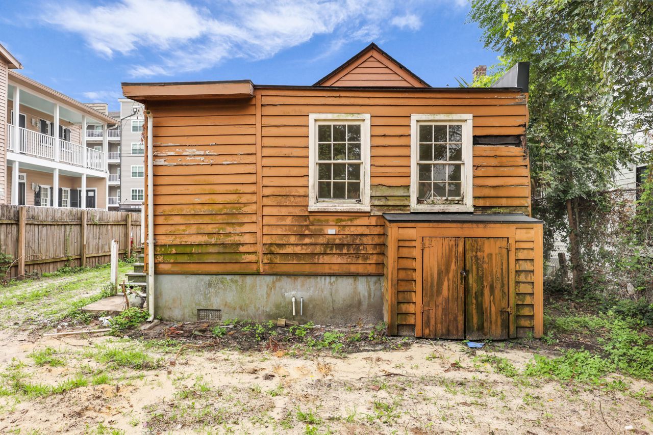 66 1/2 Lee Street Photo 28