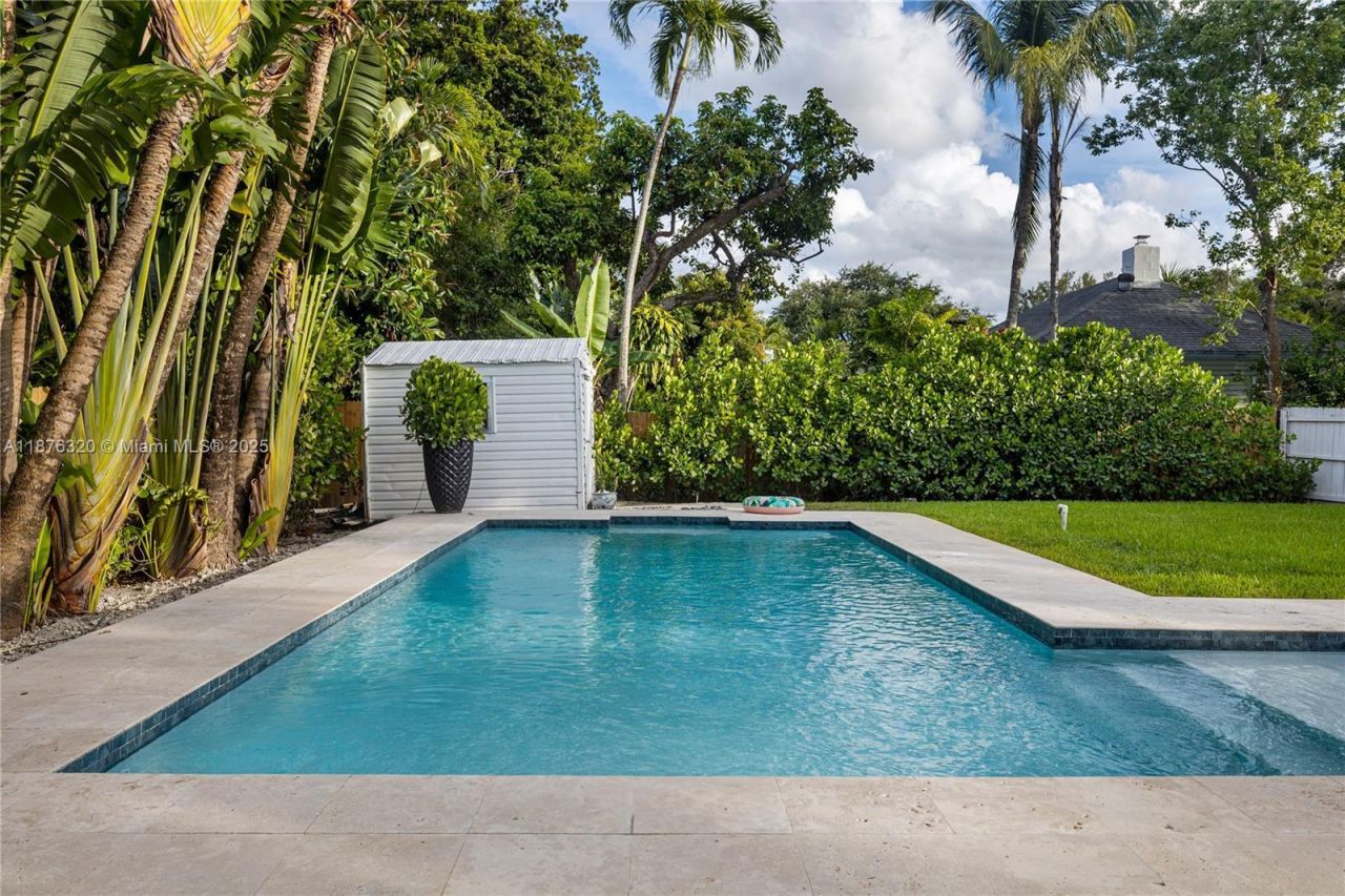 11403 NE 8th Ave, Biscayne Park, FL 33161 Photo