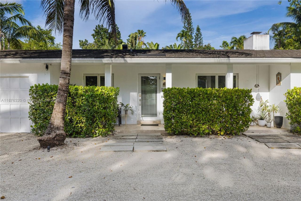 11403 NE 8th Ave, Biscayne Park, FL 33161 Photo