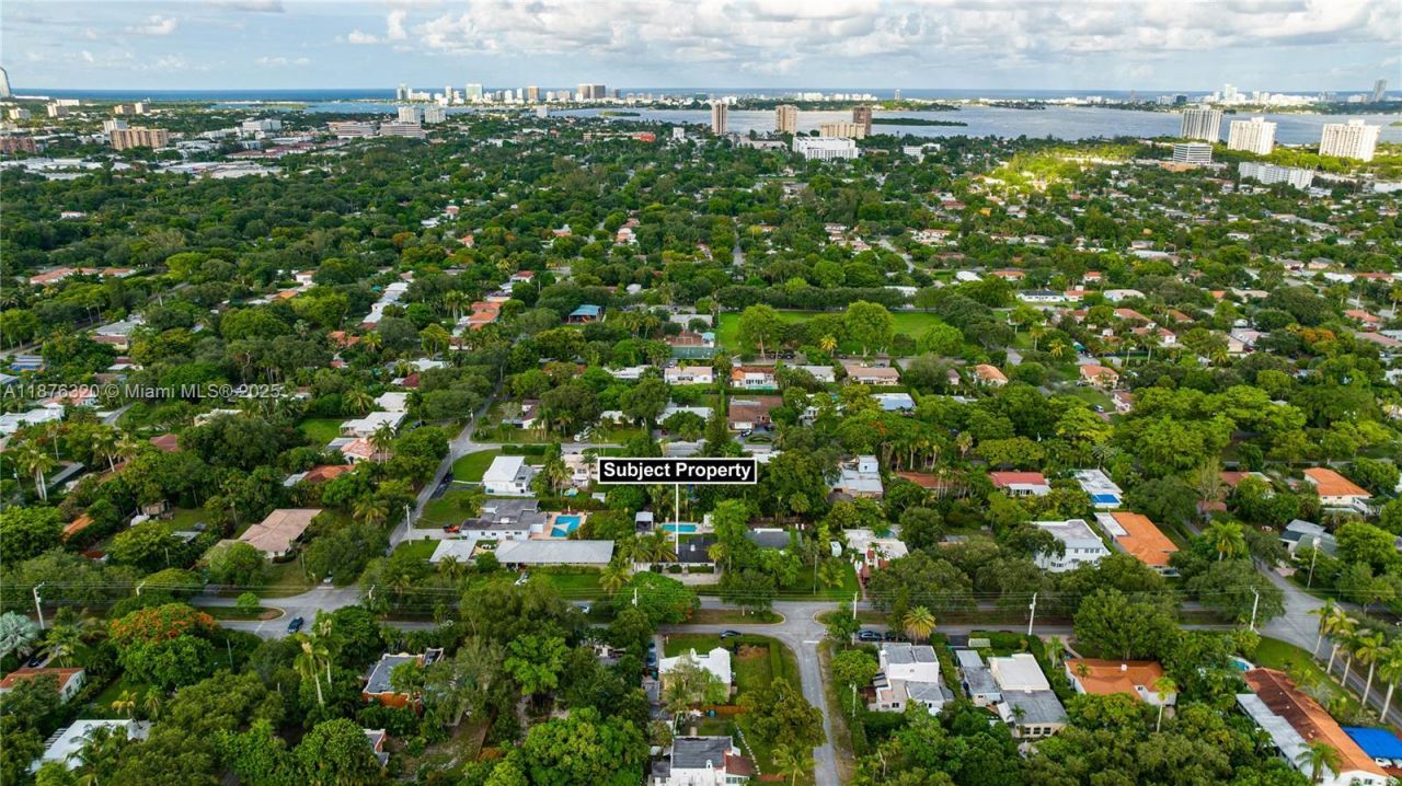 11403 NE 8th Ave, Biscayne Park, FL 33161 Photo