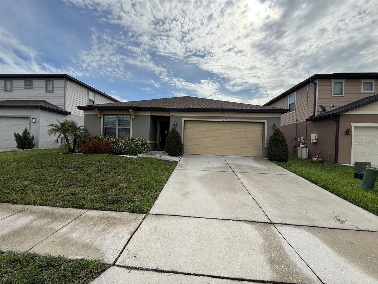 619 Citrus Isle Boulevard, Davenport, FL 33837 Main Photo