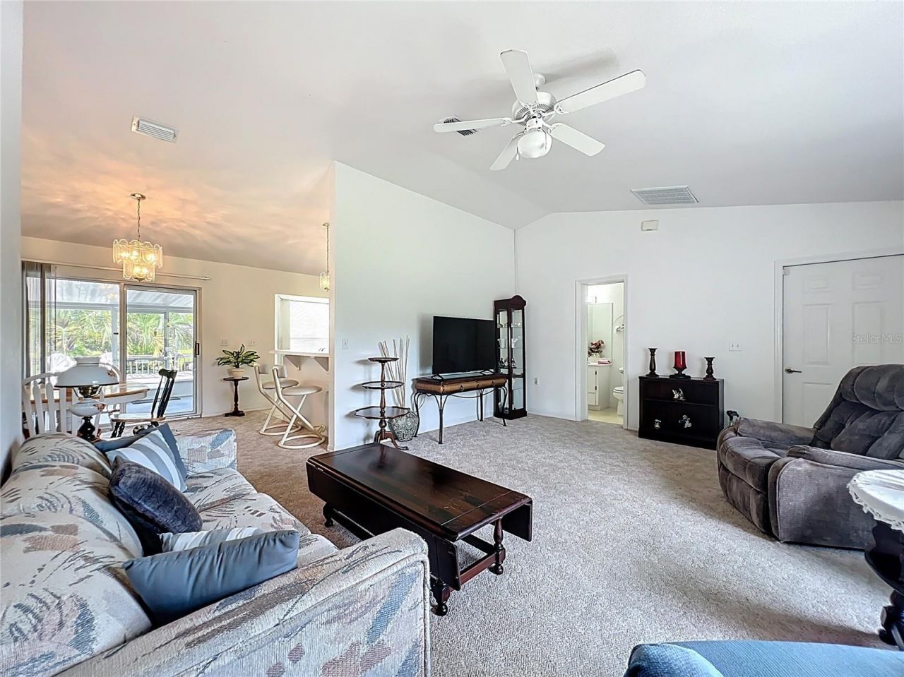 22163 SW Edgewater Boulevard, Dunnellon, FL 34431 Photo