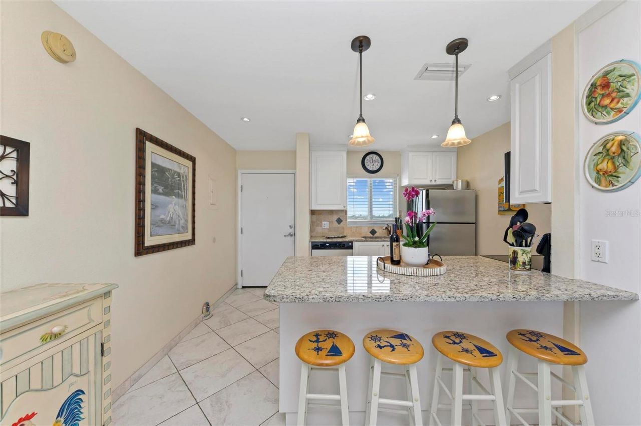 797 Beach Road, Unit 509, Sarasota, FL 34242 Photo