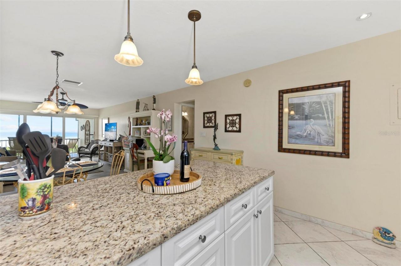797 Beach Road, Unit 509, Sarasota, FL 34242 Photo