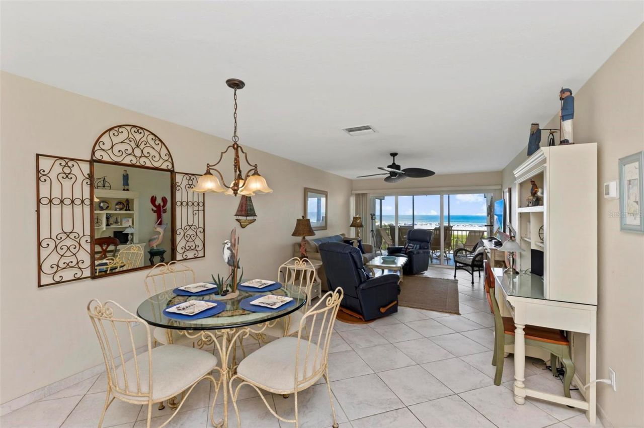 797 Beach Road, Unit 509, Sarasota, FL 34242 Photo