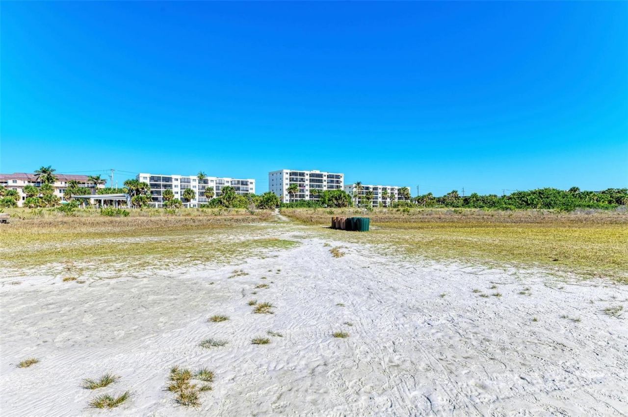 797 Beach Road, Unit 509, Sarasota, FL 34242 Photo
