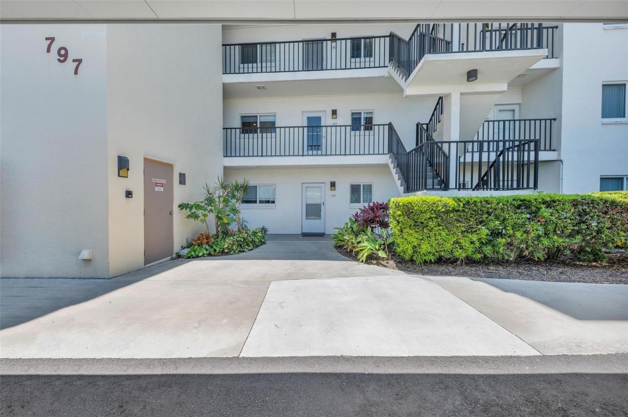 797 Beach Road, Unit 509, Sarasota, FL 34242 Photo