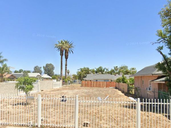 1331 Beale Avenue, Bakersfield, CA 93305