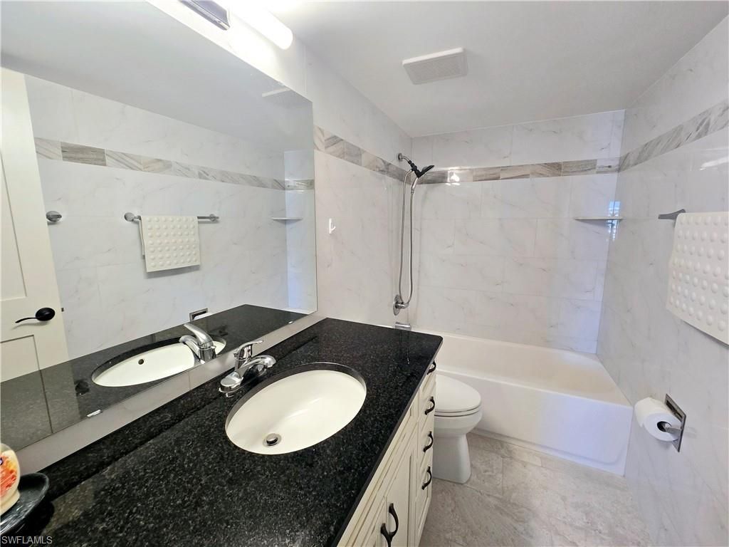 3410 Gulf Shore Blvd N, Unit 605, Naples, FL 34103 Photo