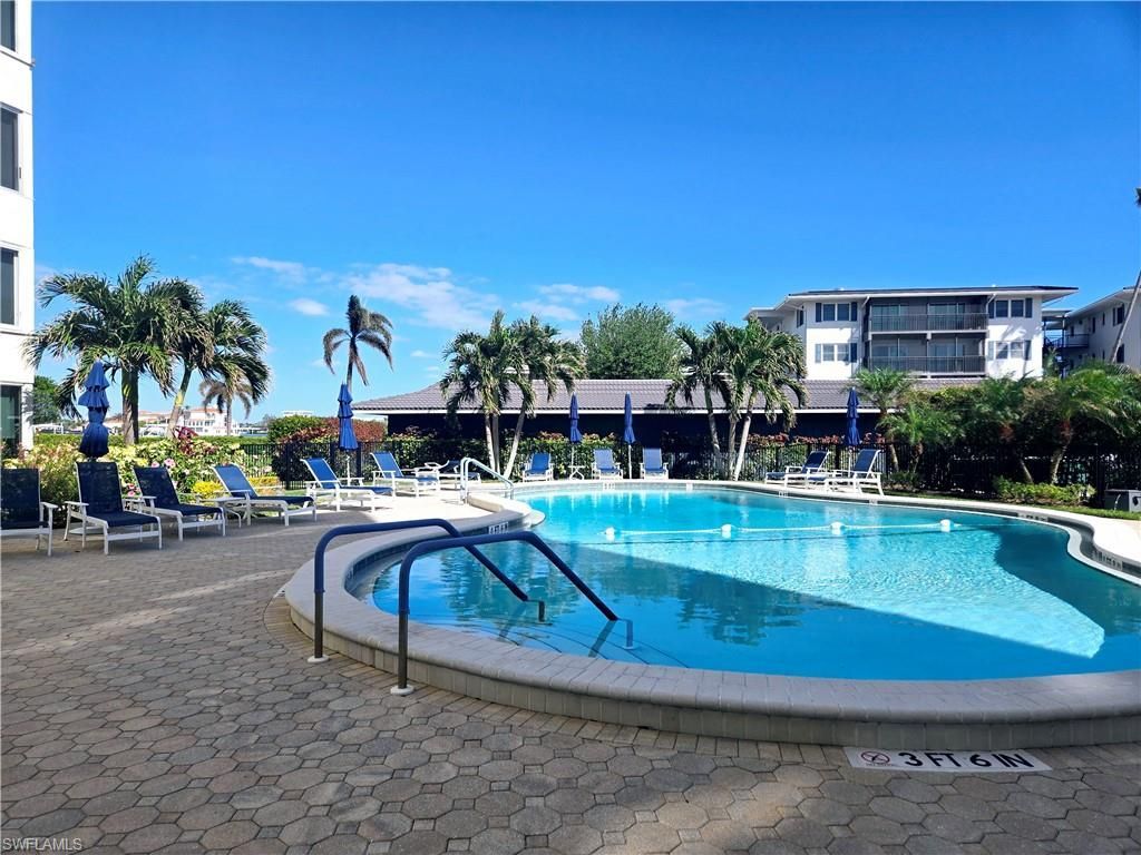 3410 Gulf Shore Blvd N, Unit 605, Naples, FL 34103 Photo