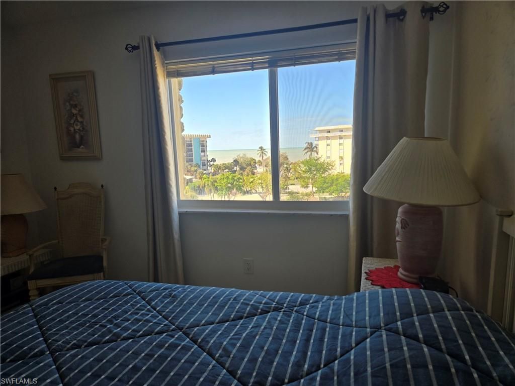 3410 Gulf Shore Blvd N, Unit 605, Naples, FL 34103 Photo