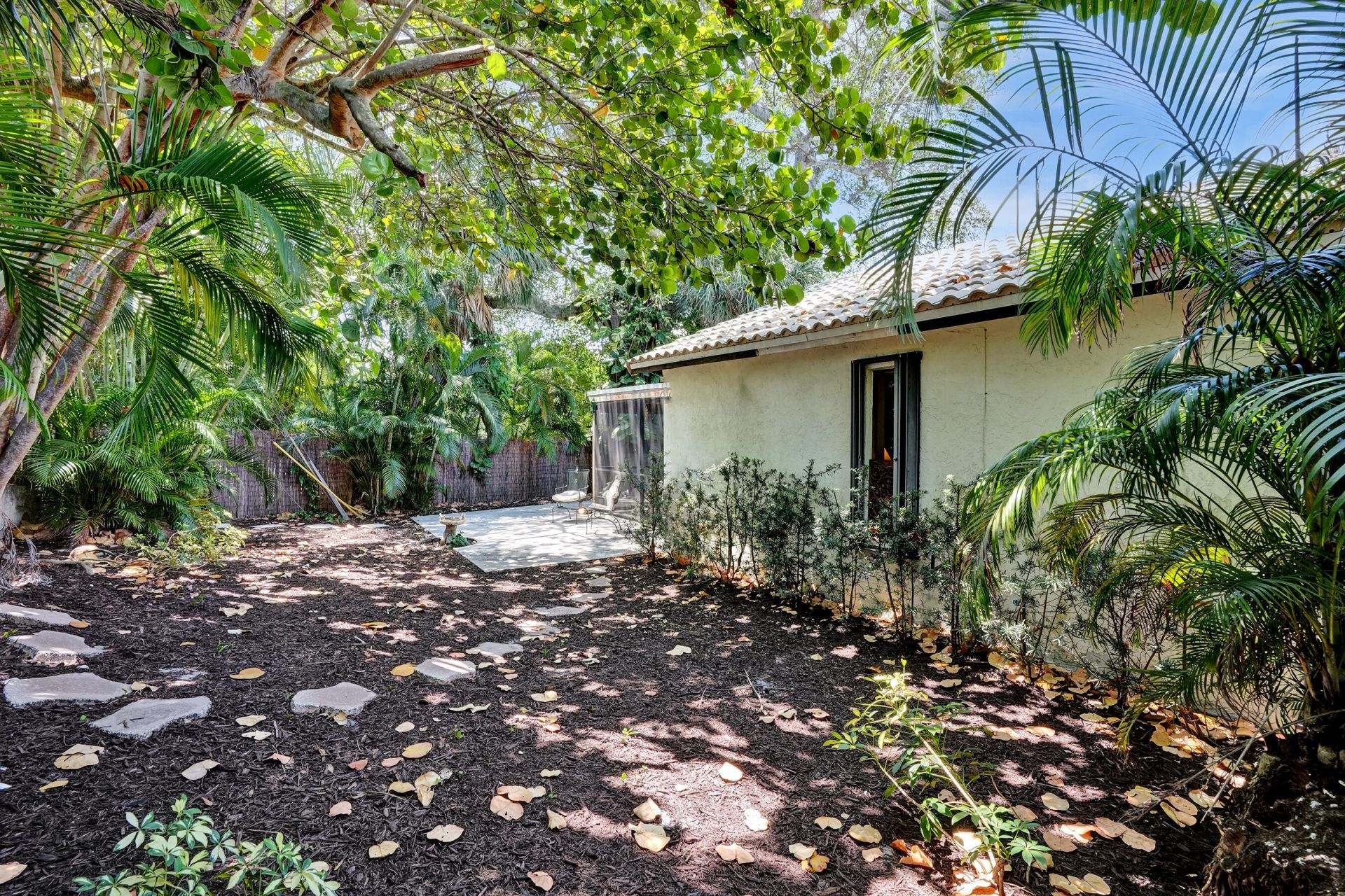 894 Camino Gardens Lane, Boca Raton, FL 33432 Photo