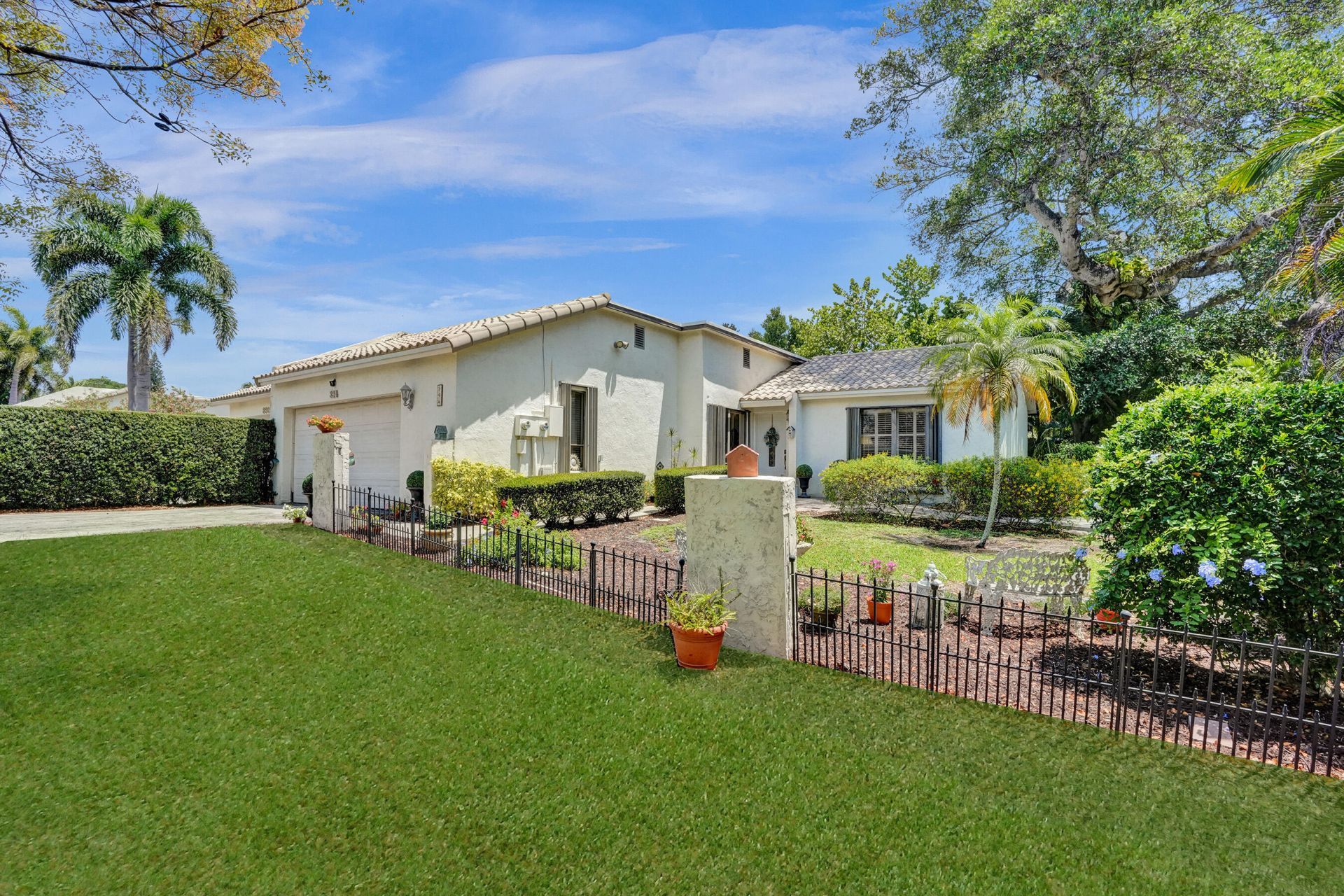 894 Camino Gardens Lane, Boca Raton, FL 33432 Photo