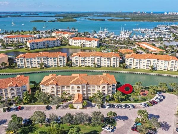 19 Harbour Isle Dr W, Unit 306, Hutchinson Island, FL 34949