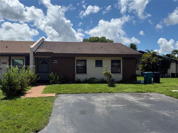 4929 SW 139th Ct, Miami, FL 33175