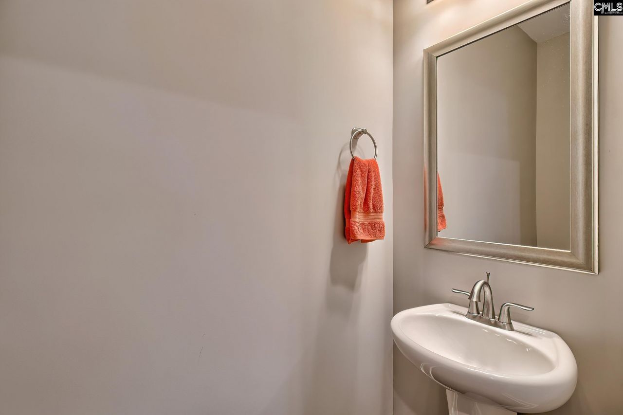 705 Ruskin Drive Photo 42