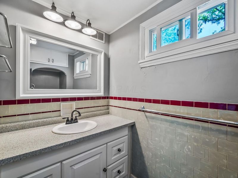 167 W Central Avenue, Delaware, OH 43015 Photo 27
