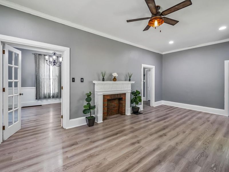 167 W Central Avenue, Delaware, OH 43015 Photo 6