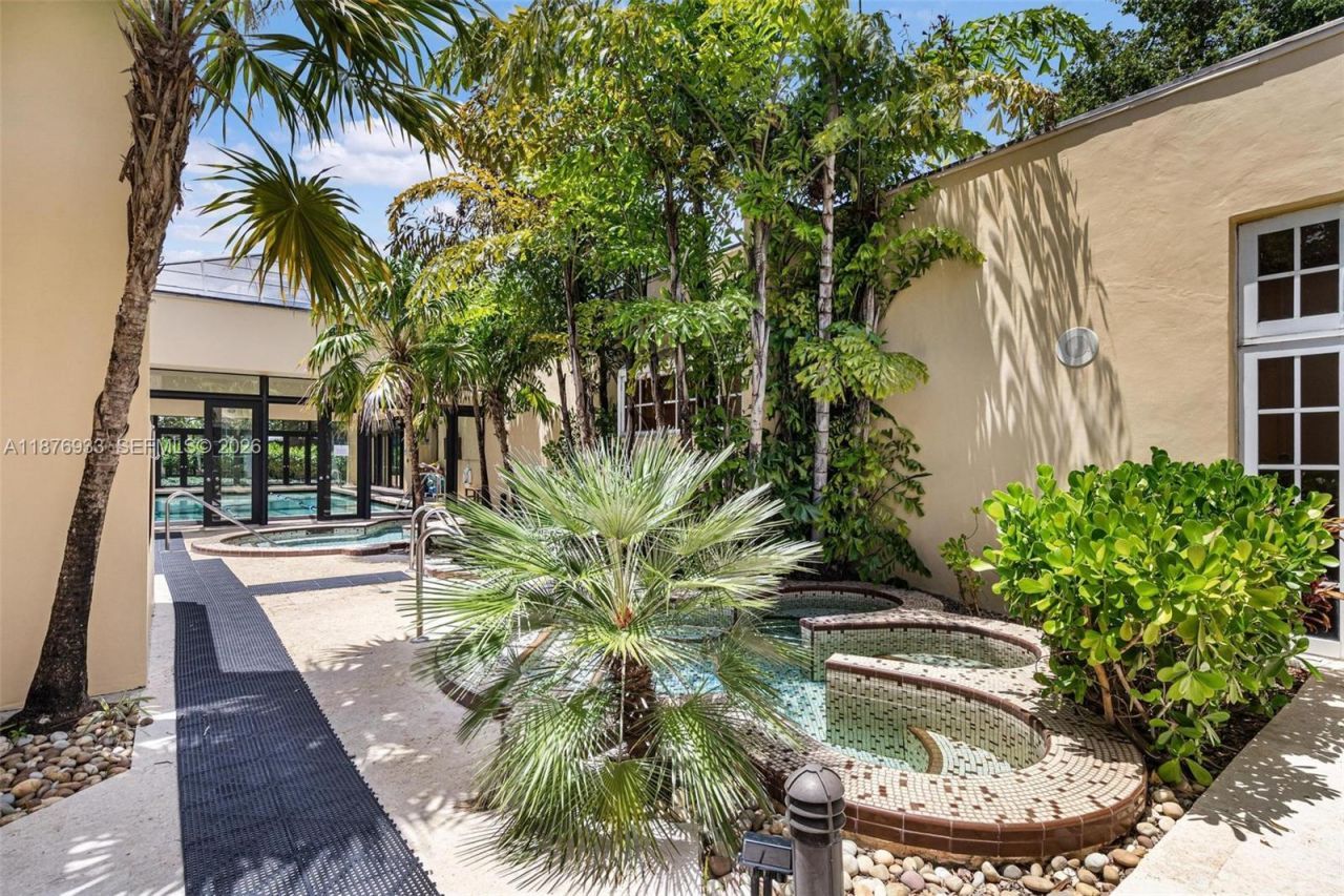 2000 Towerside Ter, Unit 1407, Miami, FL 33138 Photo