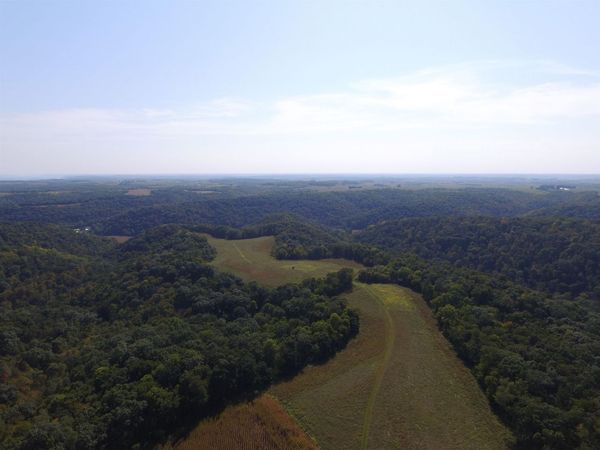 0000 Ryan Hill Road, Harpers Ferry, IA 52146