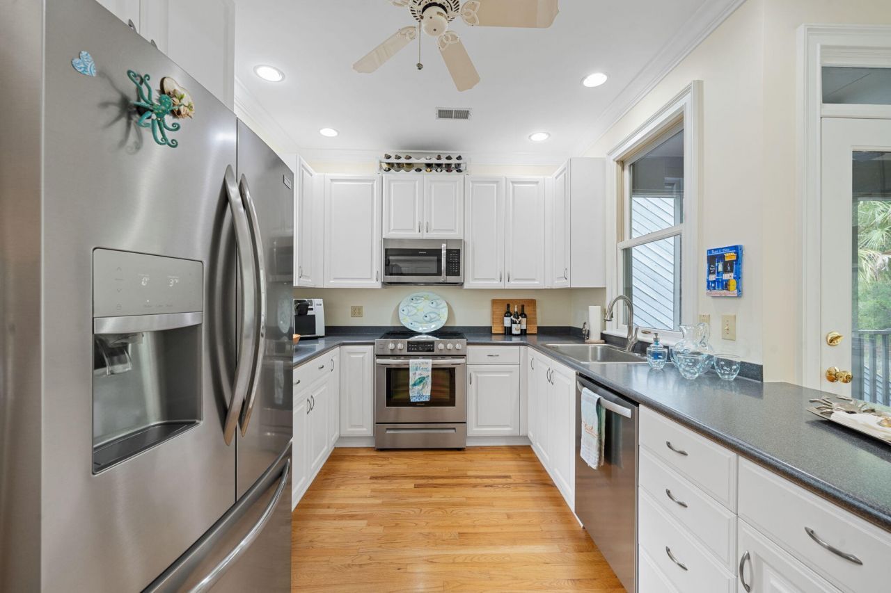 297 Saltmeadow Cove Photo 12