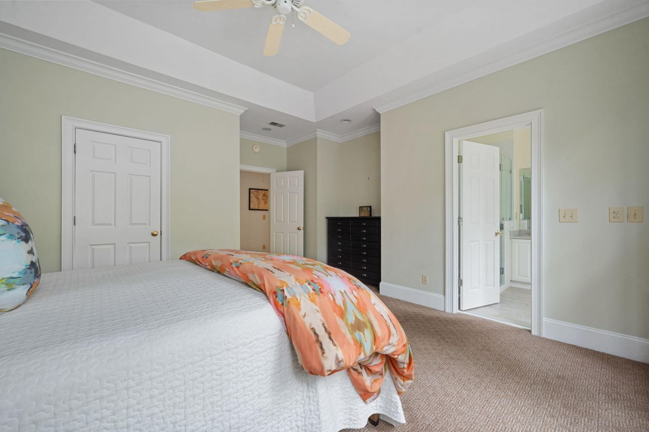 297 Saltmeadow Cove Photo 16