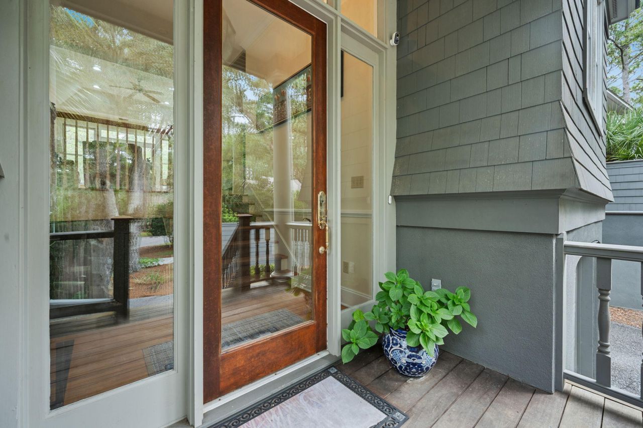 297 Saltmeadow Cove Photo 4