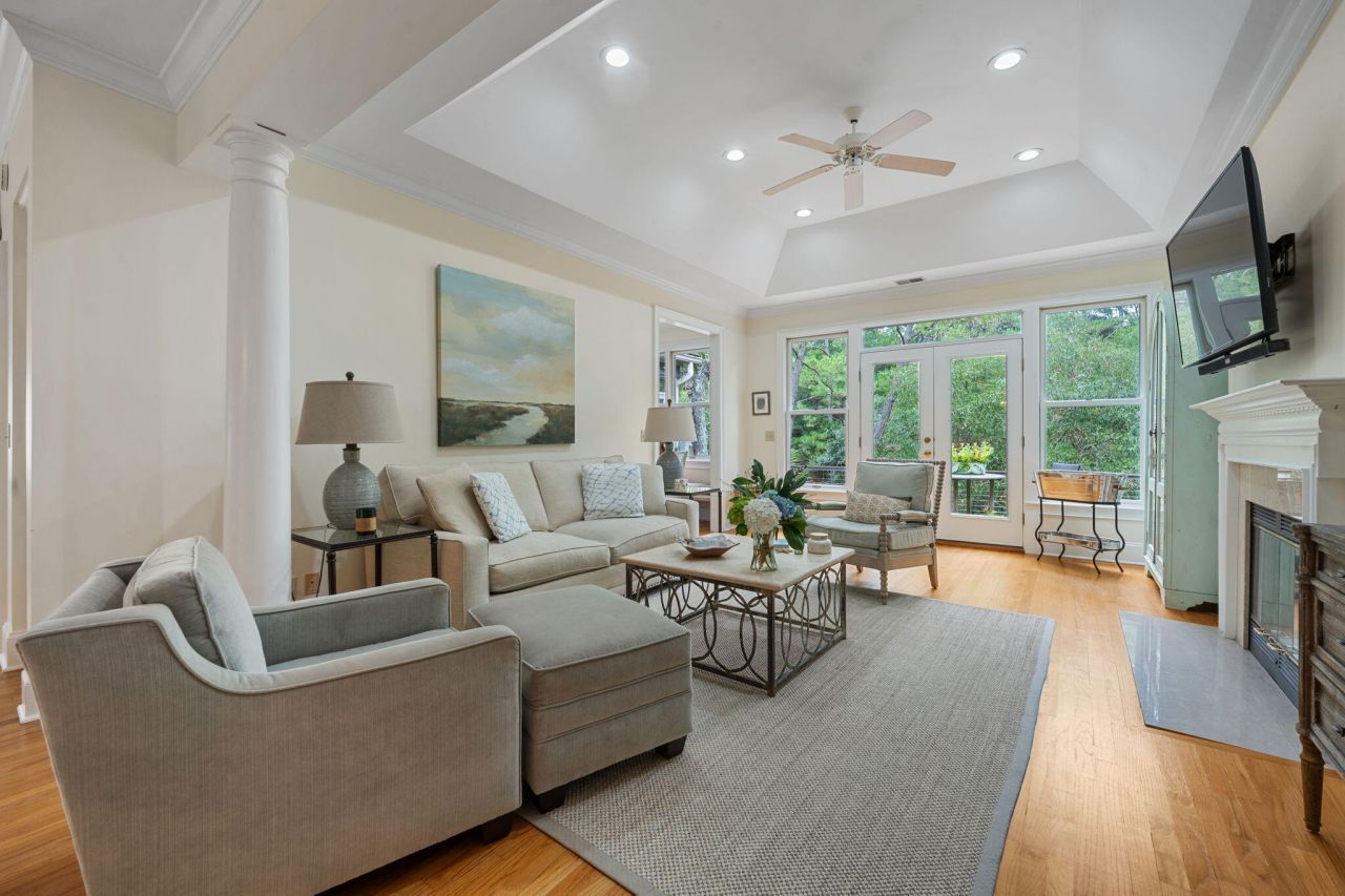 297 Saltmeadow Cove Photo 5