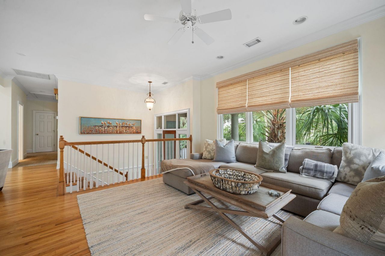 297 Saltmeadow Cove Photo 7